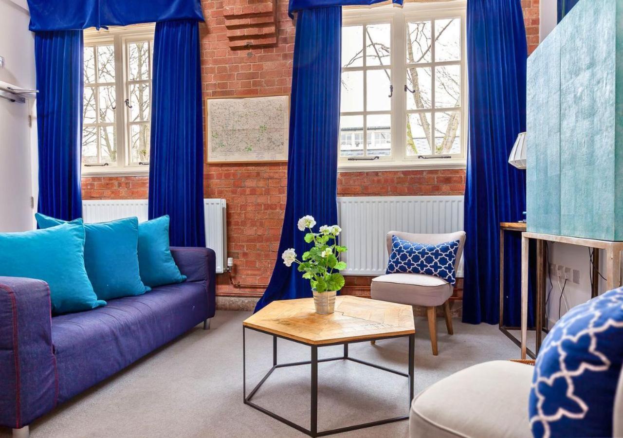 Bowen-Buscarlet Apartman Bicester Kültér fotó