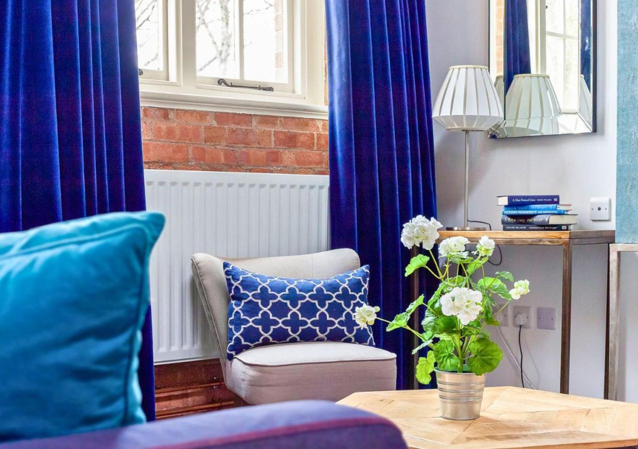 Bowen-Buscarlet Apartman Bicester Kültér fotó